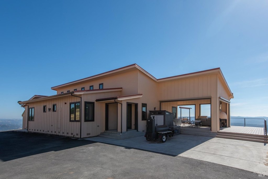 Geyserville, California, 95441, United States, 3 Bedrooms Bedrooms, ,3.5 BathroomsBathrooms,Residential,Forsale,1918899