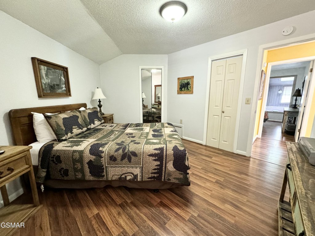Gatlinburg, Tennessee, 37738, United States, 2 Bedrooms Bedrooms, ,3 BathroomsBathrooms,Residential,Forsale,1893779