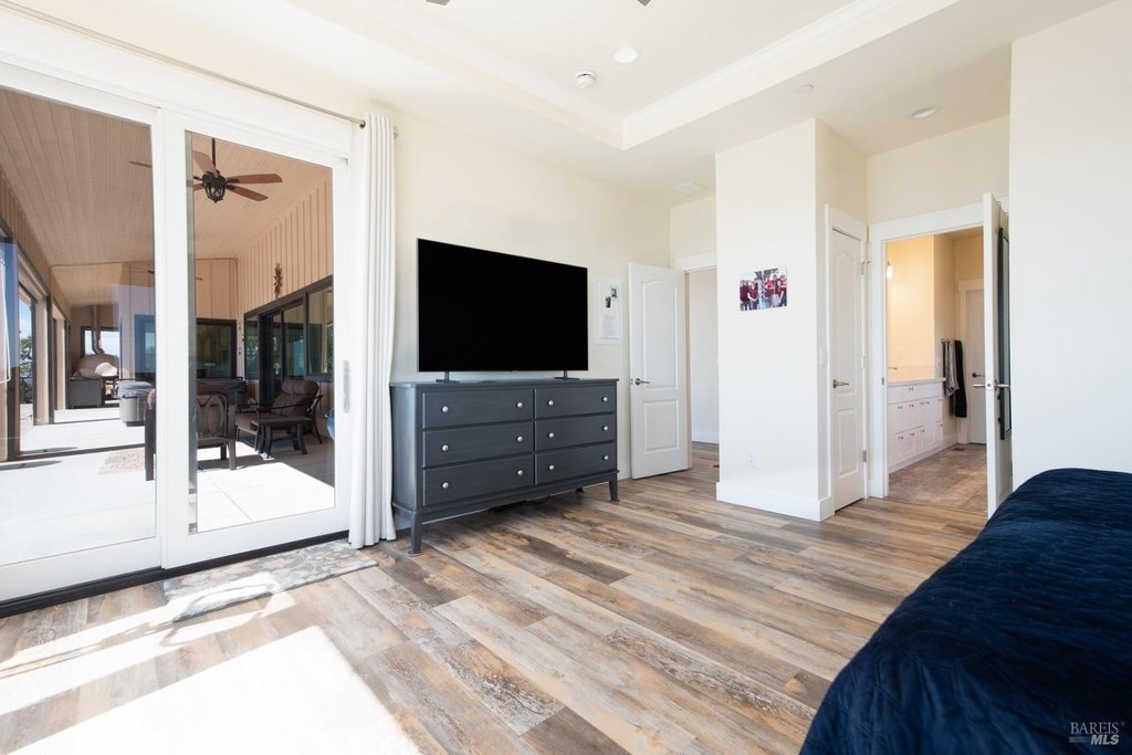 Geyserville, California, 95441, United States, 3 Bedrooms Bedrooms, ,3.5 BathroomsBathrooms,Residential,Forsale,1918899