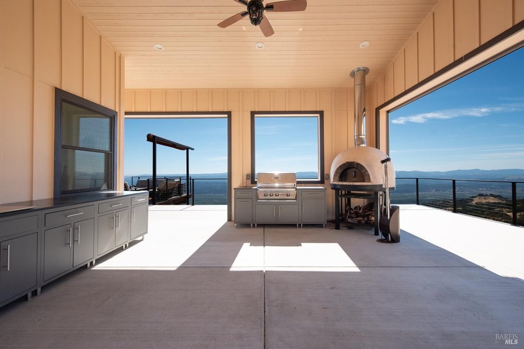 Geyserville, California, 95441, United States, 3 Bedrooms Bedrooms, ,3.5 BathroomsBathrooms,Residential,Forsale,1918899