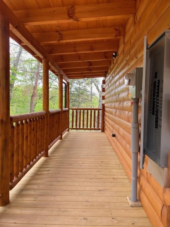 Sevierville, Tennessee, 37876, United States, 2 Bedrooms Bedrooms, ,2 BathroomsBathrooms,Residential,Forsale,1893695