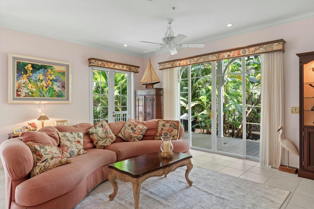 Key West, Florida, 33040, United States, 2 Bedrooms Bedrooms, ,2.5 BathroomsBathrooms,Residential,Forsale,1944398