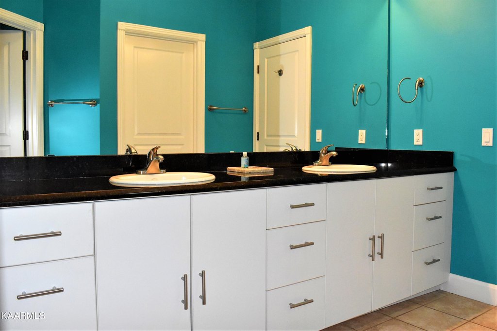 Fairfield Glade, Tennessee, 38558, United States, 3 Bedrooms Bedrooms, ,3.5 BathroomsBathrooms,Residential,Forsale,1907873