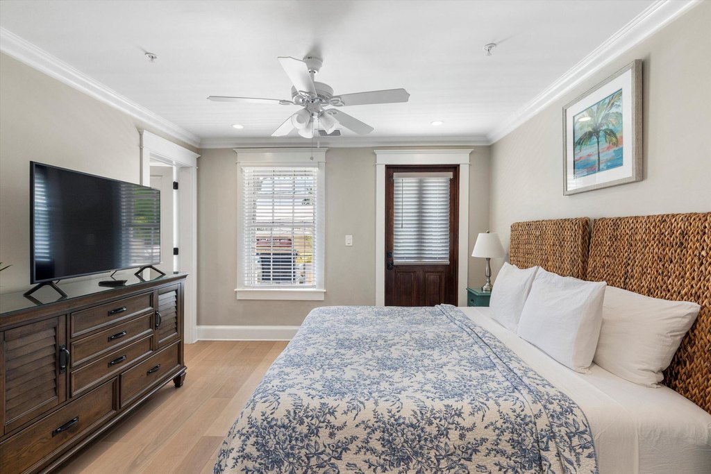 Key West, Florida, 33040, United States, 6 Bedrooms Bedrooms, ,6.5 BathroomsBathrooms,Residential,Forsale,1971989