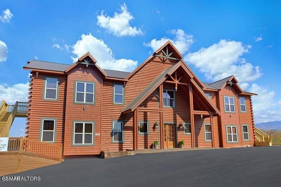 Sevierville, Tennessee, 37876, United States, 18 Bedrooms Bedrooms, ,18.5 BathroomsBathrooms,Residential,Forsale,1893787