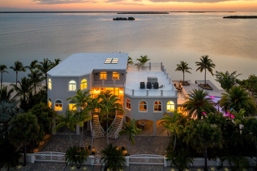 Big Pine Key, Florida, 33043, United States, 3 Bedrooms Bedrooms, ,3 BathroomsBathrooms,Residential,Forsale,1971906