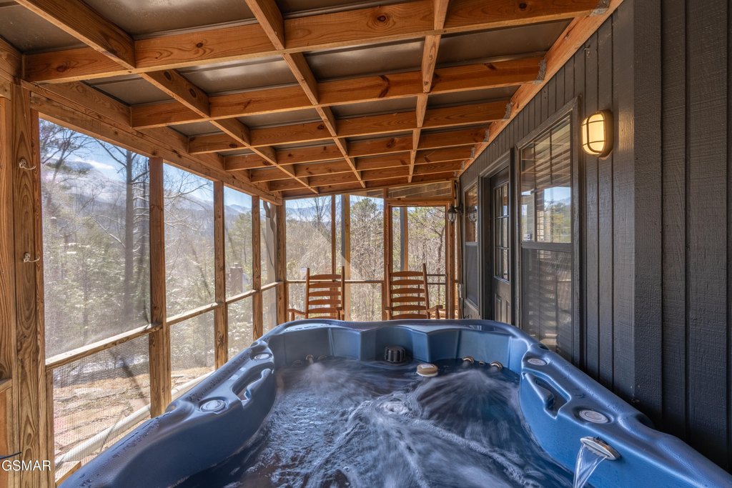 Gatlinburg, Tennessee, 37738, United States, 3 Bedrooms Bedrooms, ,3 BathroomsBathrooms,Residential,Forsale,1899765