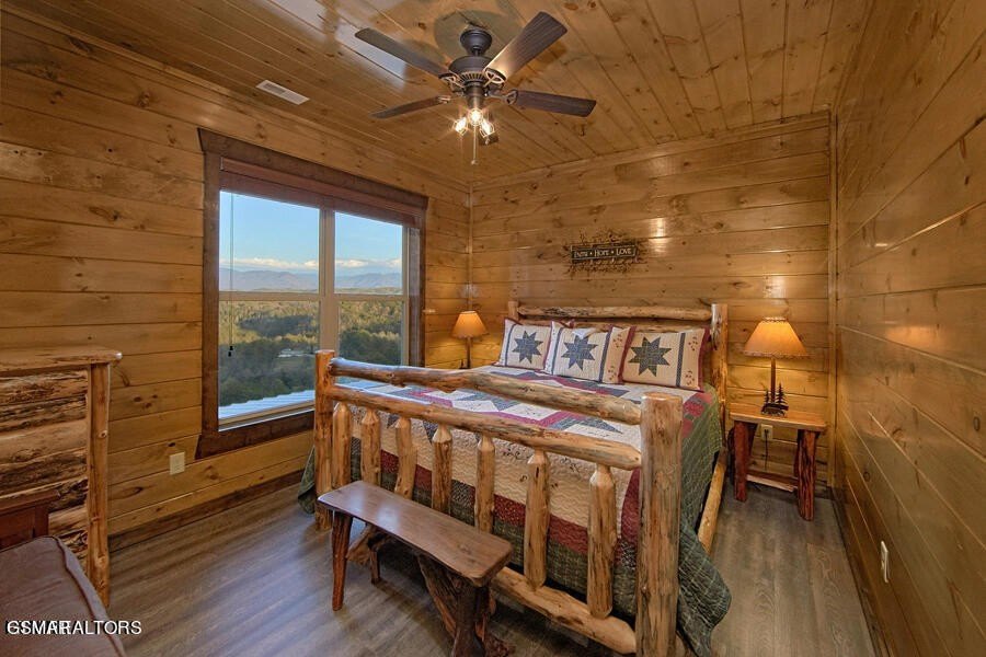 Sevierville, Tennessee, 37876, United States, 18 Bedrooms Bedrooms, ,18.5 BathroomsBathrooms,Residential,Forsale,1893787