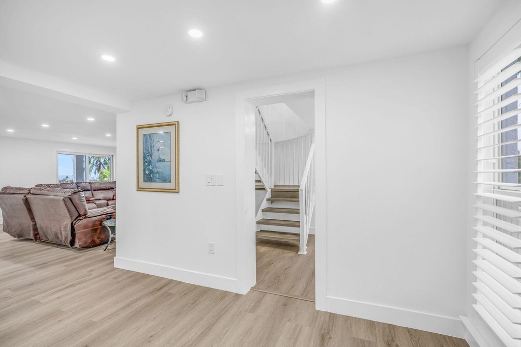 Marathon, Florida, 33050, United States, 4 Bedrooms Bedrooms, ,4 BathroomsBathrooms,Residential,Forsale,2004357