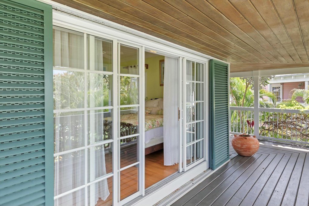 Key West, Florida, 33040, United States, 2 Bedrooms Bedrooms, ,2.5 BathroomsBathrooms,Residential,Forsale,1944398