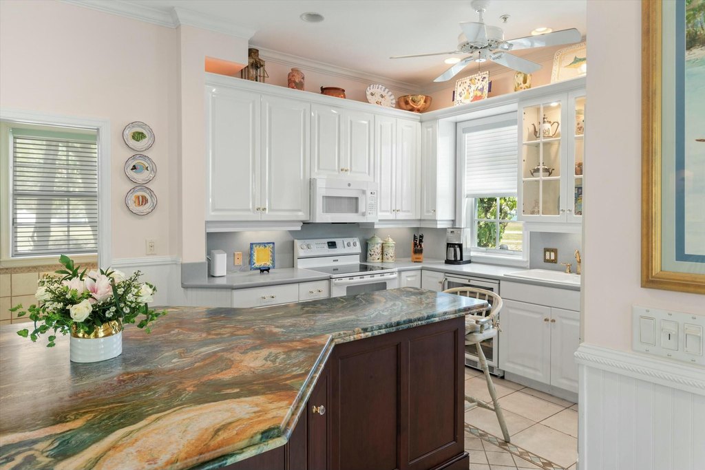 Key West, Florida, 33040, United States, 2 Bedrooms Bedrooms, ,2.5 BathroomsBathrooms,Residential,Forsale,1944398
