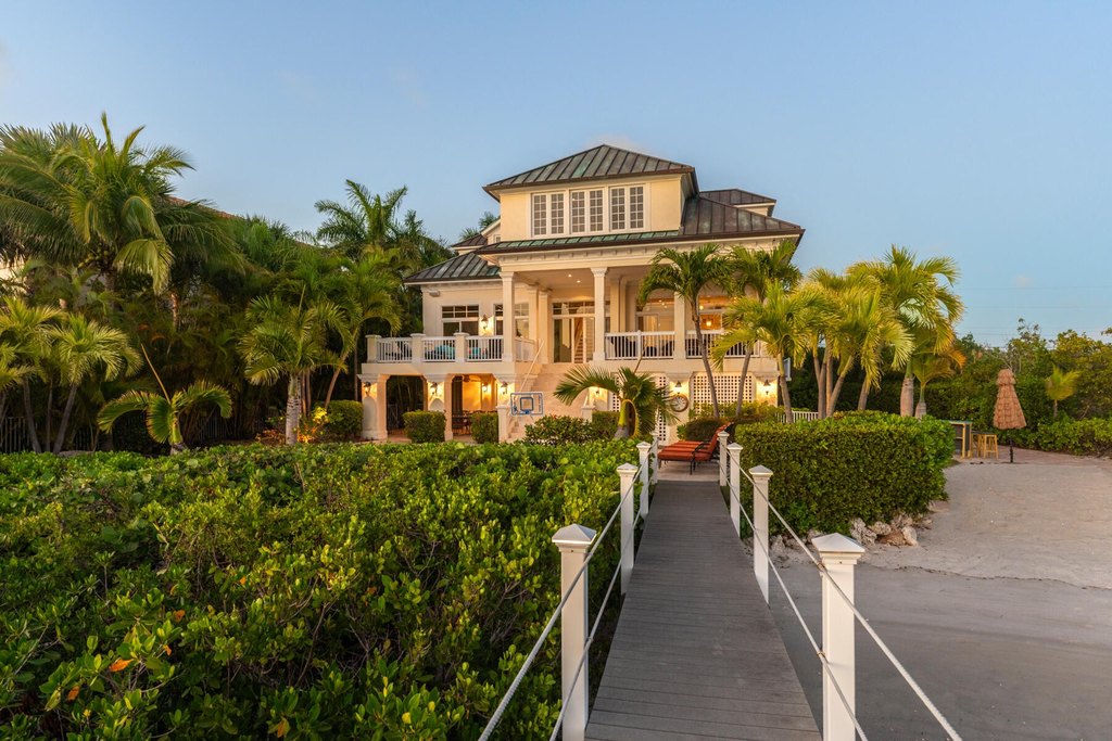 Shark Key, Florida, 33040, United States, 5 Bedrooms Bedrooms, ,4 BathroomsBathrooms,Residential,Forsale,1944372