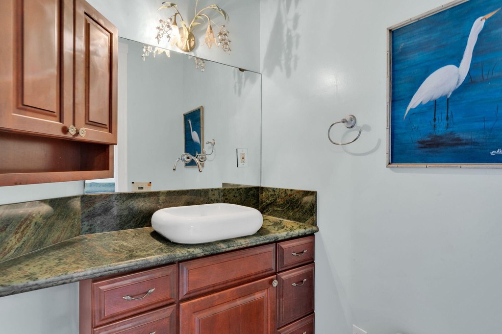 Marathon, Florida, 33050, United States, 3 Bedrooms Bedrooms, ,4.5 BathroomsBathrooms,Residential,Forsale,2004347