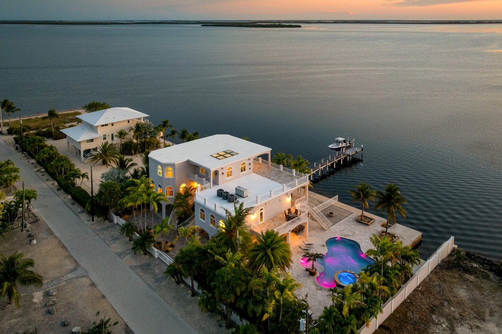 Big Pine Key, Florida, 33043, United States, 3 Bedrooms Bedrooms, ,3 BathroomsBathrooms,Residential,Forsale,1971906