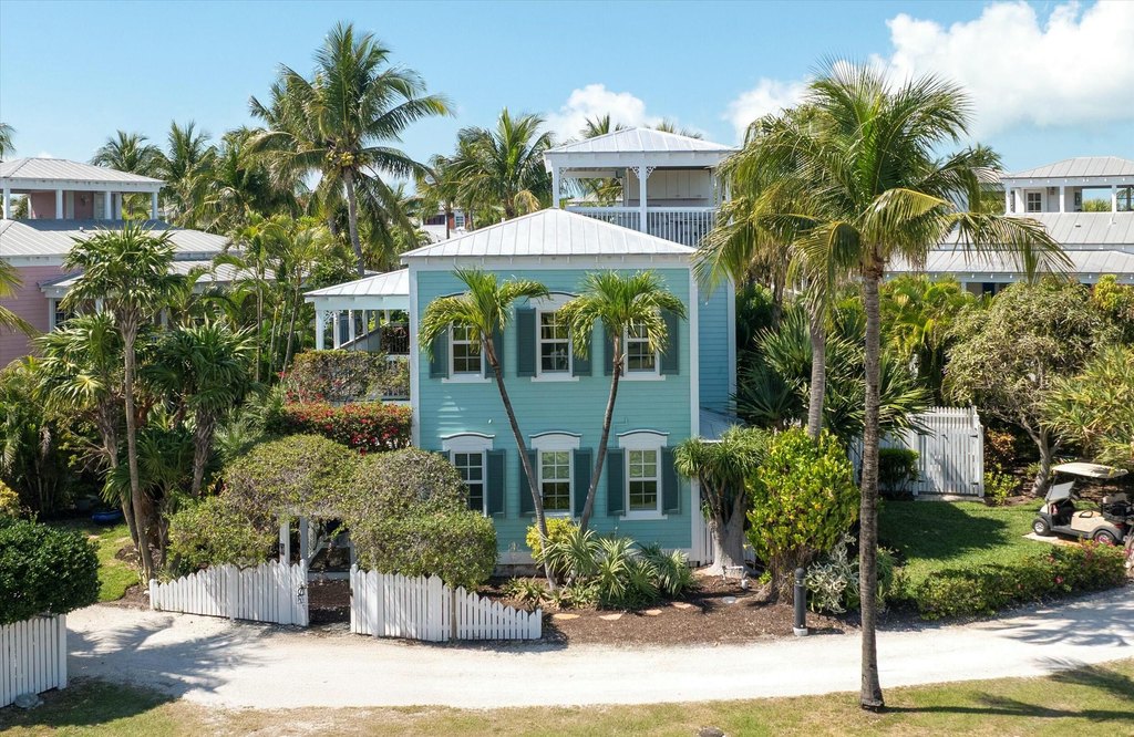 Key West, Florida, 33040, United States, 2 Bedrooms Bedrooms, ,2.5 BathroomsBathrooms,Residential,Forsale,1944398