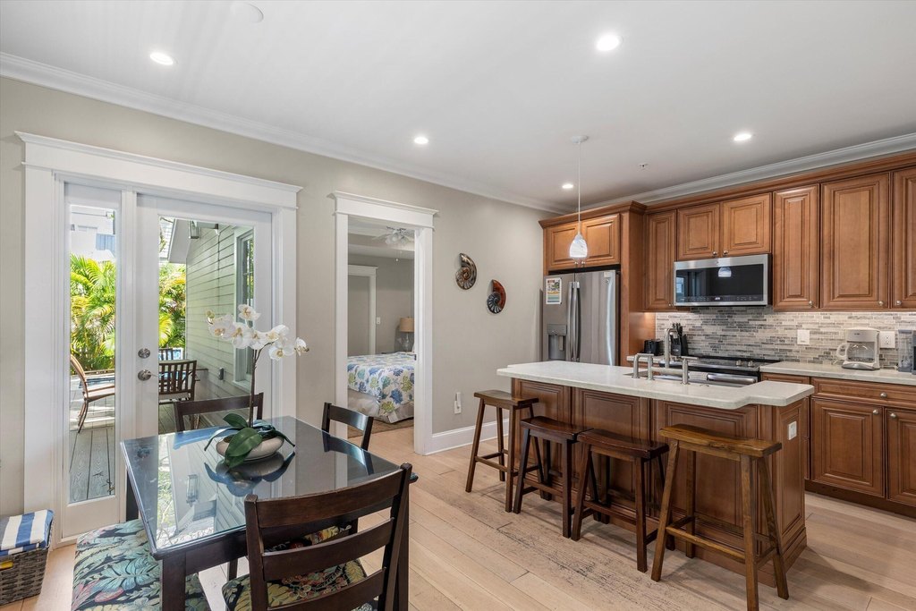 Key West, Florida, 33040, United States, 6 Bedrooms Bedrooms, ,6.5 BathroomsBathrooms,Residential,Forsale,1971989