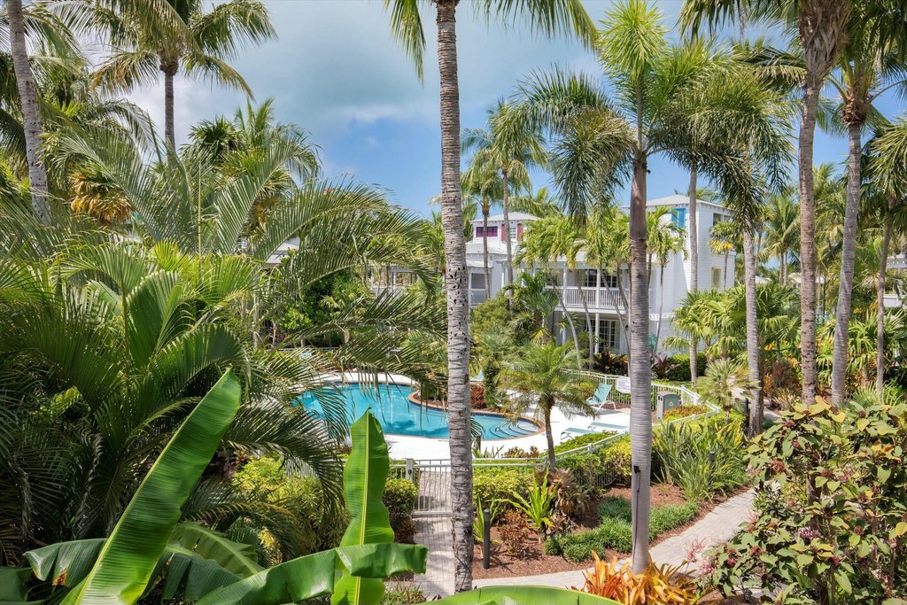 Key West, Florida, 33040, United States, 2 Bedrooms Bedrooms, ,2.5 BathroomsBathrooms,Residential,Forsale,1944398