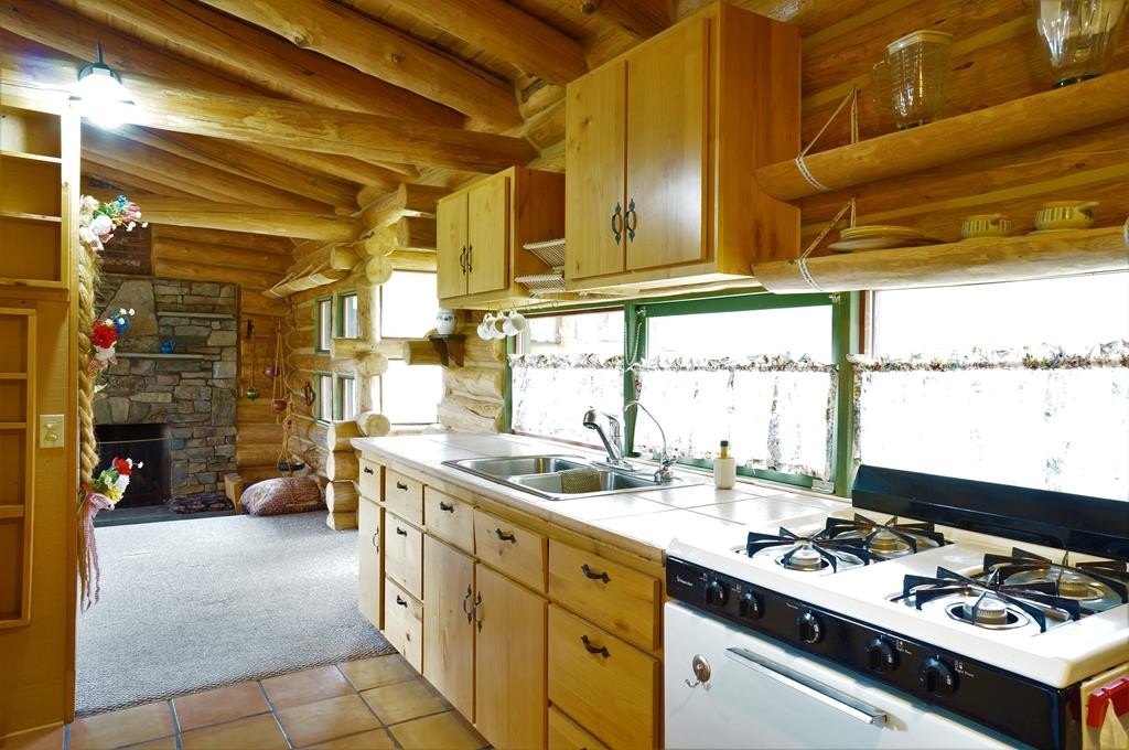 New Meadows, Idaho, 83654, United States, 2 Bedrooms Bedrooms, ,2 BathroomsBathrooms,Residential,Forsale,1889391