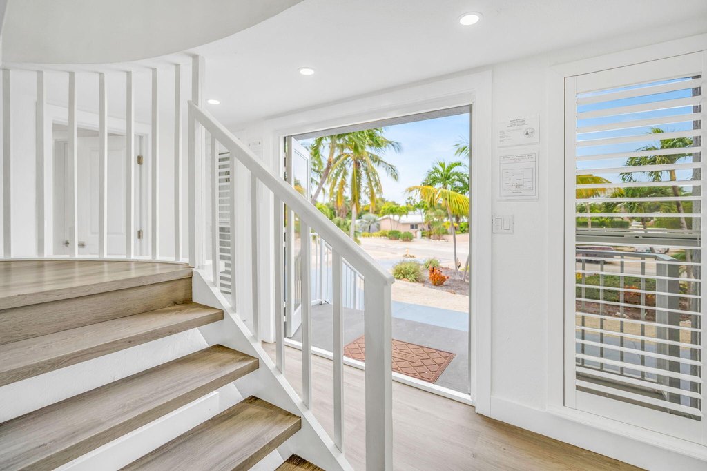 Marathon, Florida, 33050, United States, 4 Bedrooms Bedrooms, ,4 BathroomsBathrooms,Residential,Forsale,2004357