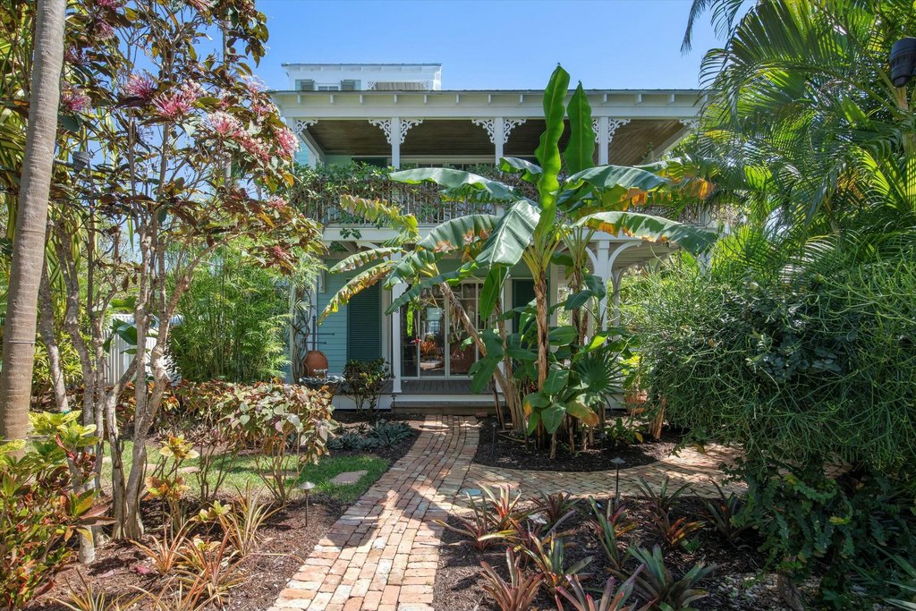 Key West, Florida, 33040, United States, 2 Bedrooms Bedrooms, ,2.5 BathroomsBathrooms,Residential,Forsale,1944398