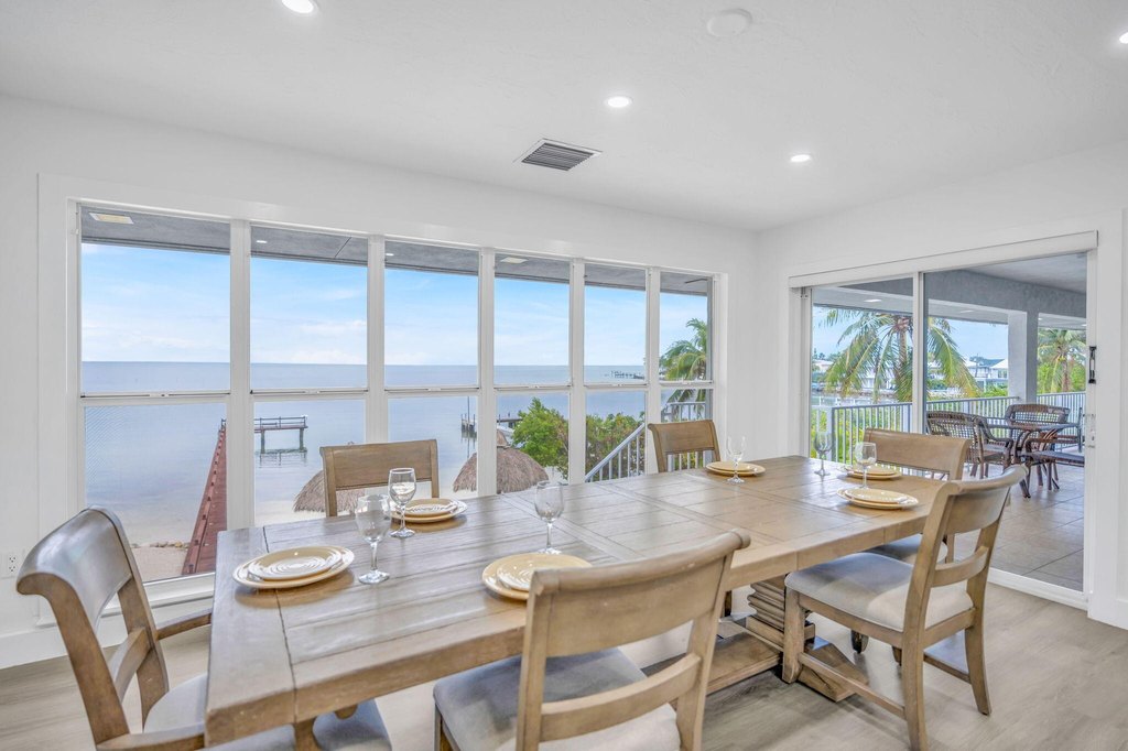 Marathon, Florida, 33050, United States, 4 Bedrooms Bedrooms, ,4 BathroomsBathrooms,Residential,Forsale,2004357