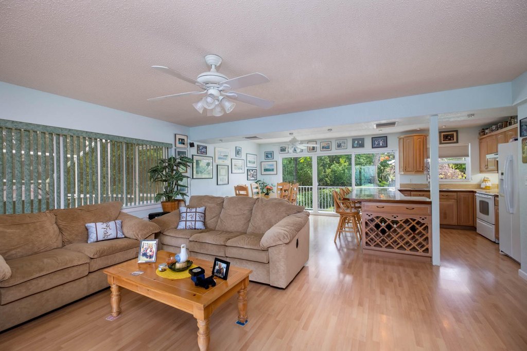 Plantation Key, Florida, 33036, United States, 5 Bedrooms Bedrooms, ,3 BathroomsBathrooms,Residential,Forsale,1954387