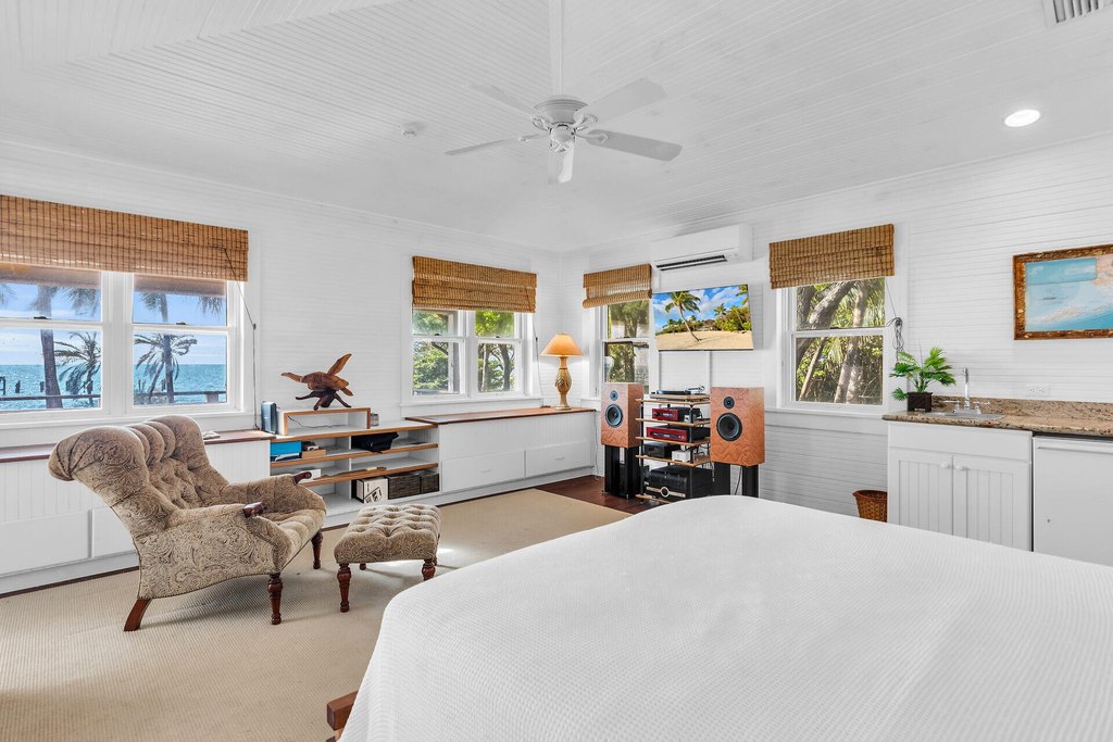 Plantation Key, Florida, 33070, United States, 3 Bedrooms Bedrooms, ,3 BathroomsBathrooms,Residential,Forsale,1944348