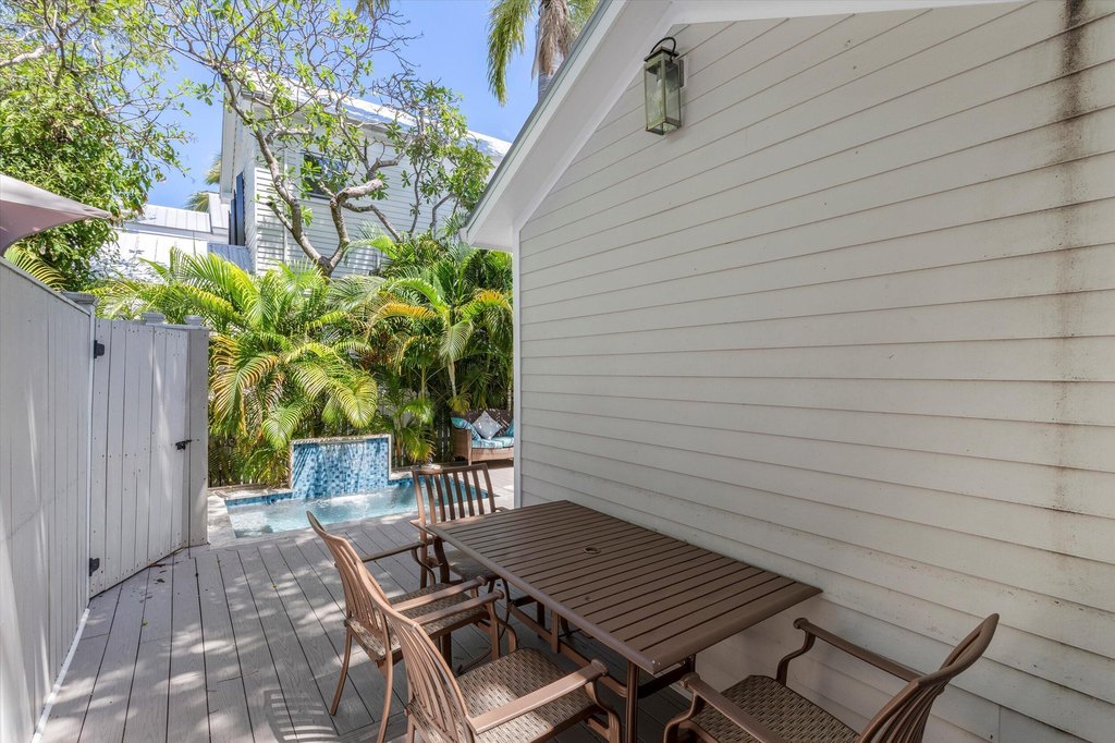 Key West, Florida, 33040, United States, 6 Bedrooms Bedrooms, ,6.5 BathroomsBathrooms,Residential,Forsale,1971989