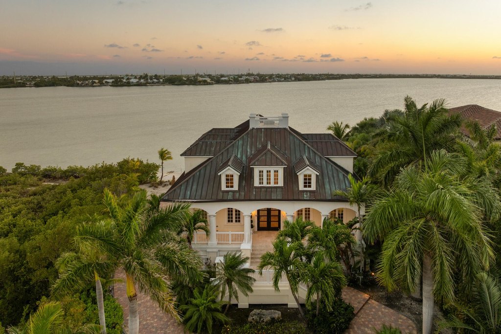 Shark Key, Florida, 33040, United States, 5 Bedrooms Bedrooms, ,4 BathroomsBathrooms,Residential,Forsale,1944372