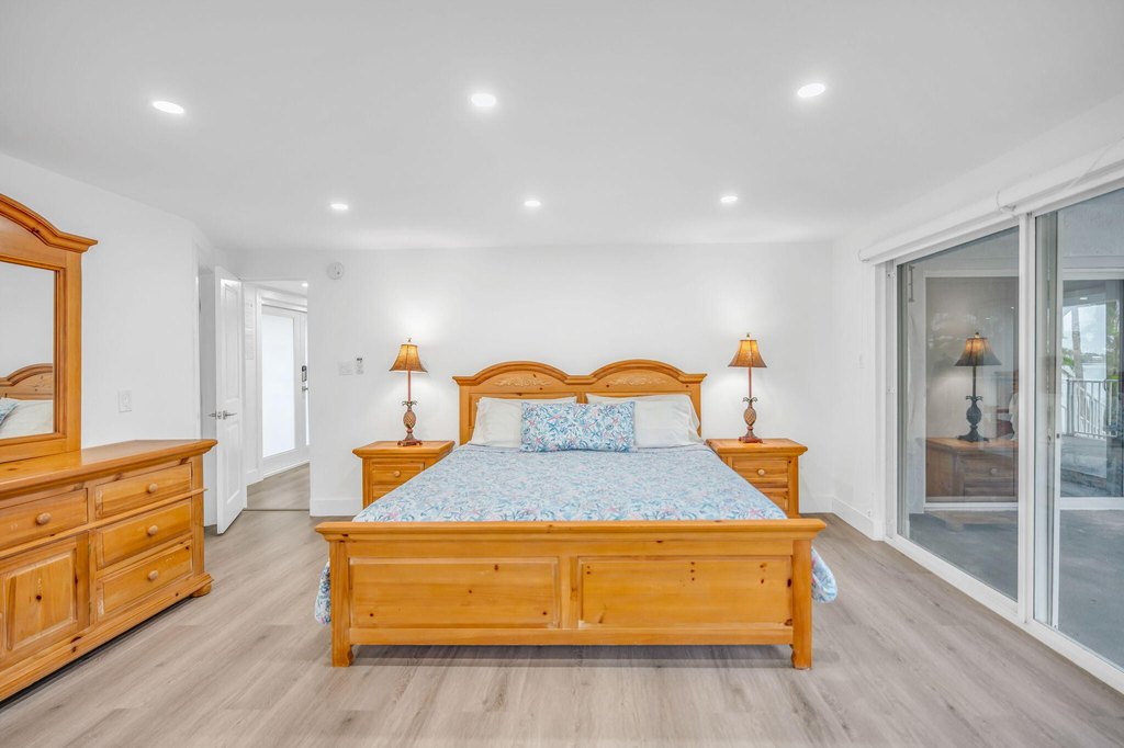 Marathon, Florida, 33050, United States, 4 Bedrooms Bedrooms, ,4 BathroomsBathrooms,Residential,Forsale,2004357