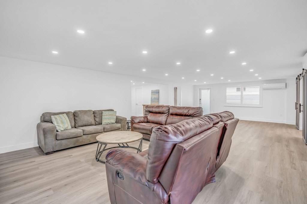 Marathon, Florida, 33050, United States, 4 Bedrooms Bedrooms, ,4 BathroomsBathrooms,Residential,Forsale,2004357