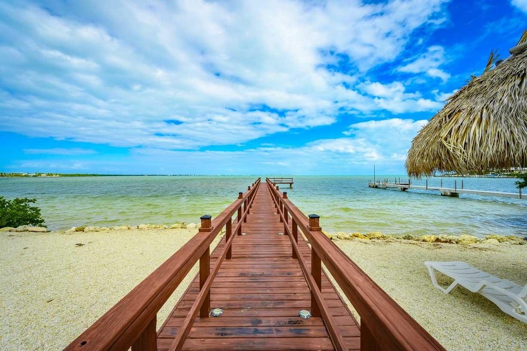 Marathon, Florida, 33050, United States, 4 Bedrooms Bedrooms, ,4 BathroomsBathrooms,Residential,Forsale,2004357