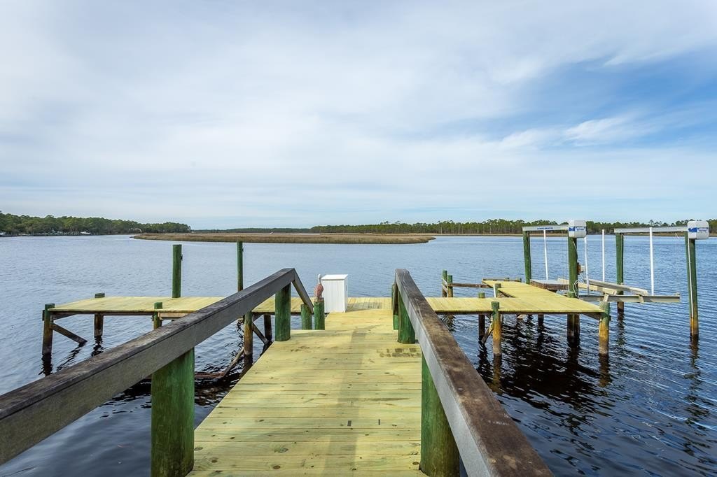 Carrabelle, Florida, 32322, United States, 3 Bedrooms Bedrooms, ,2 BathroomsBathrooms,Residential,Forsale,1884818