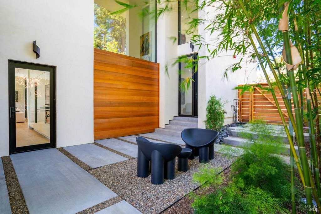 Healdsburg, California, 95448, United States, 4 Bedrooms Bedrooms, ,4.5 BathroomsBathrooms,Residential,Forsale,1918959