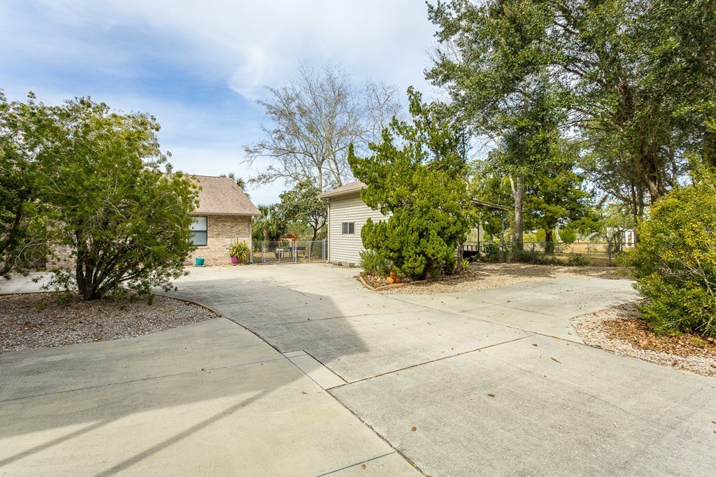Carrabelle, Florida, 32322, United States, 3 Bedrooms Bedrooms, ,2 BathroomsBathrooms,Residential,Forsale,1884818