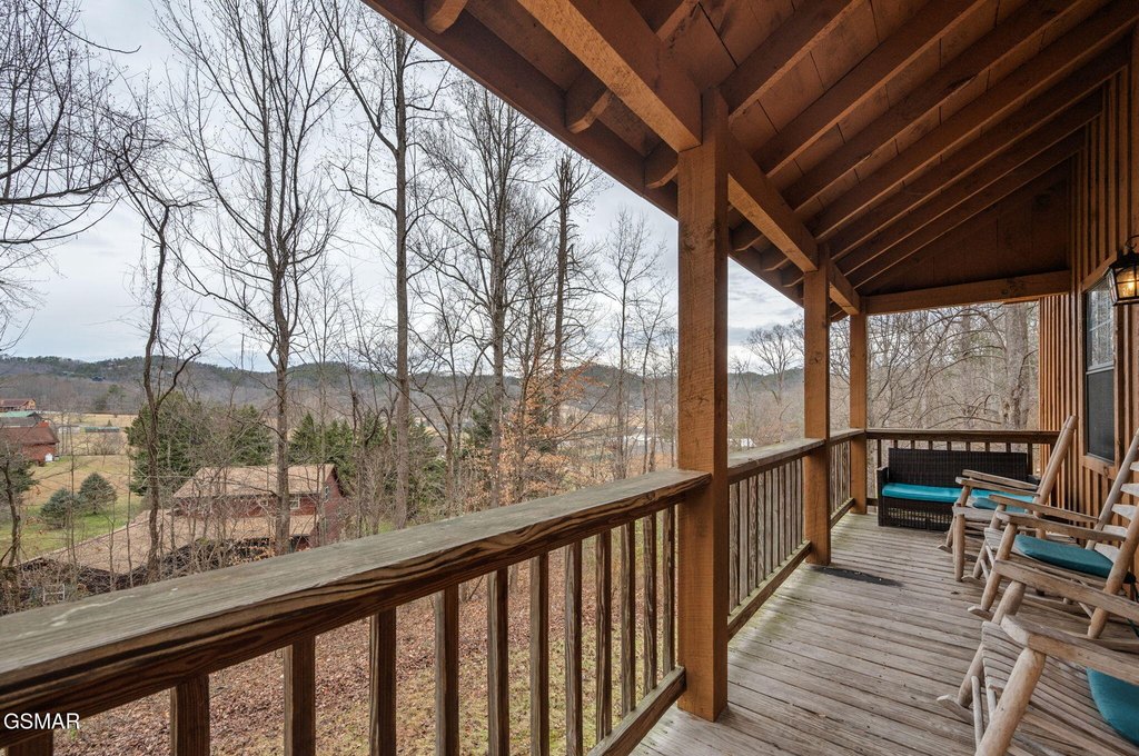 Sevierville, Tennessee, 37862, United States, 3 Bedrooms Bedrooms, ,3 BathroomsBathrooms,Residential,Forsale,1942453