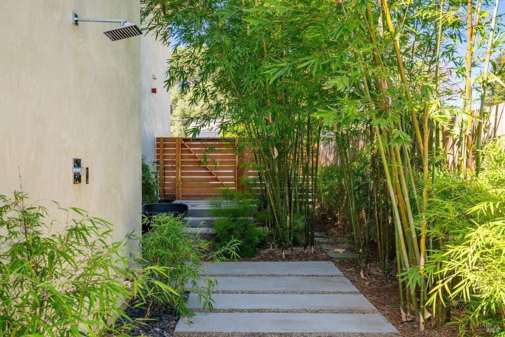 Healdsburg, California, 95448, United States, 4 Bedrooms Bedrooms, ,4.5 BathroomsBathrooms,Residential,Forsale,1918959