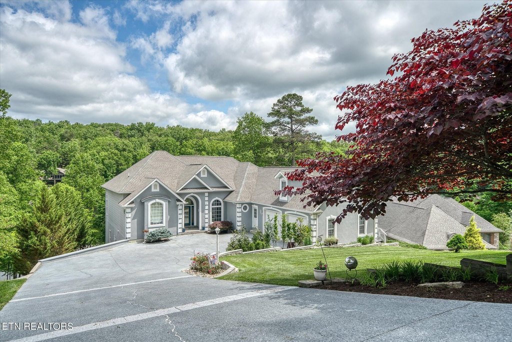 Fairfield Glade, Tennessee, 38558, United States, 5 Bedrooms Bedrooms, ,4.5 BathroomsBathrooms,Residential,Forsale,1907874