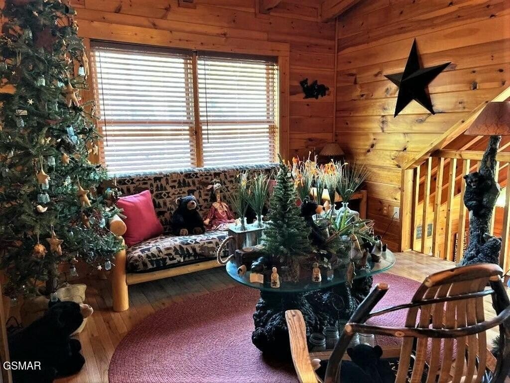 Sevierville, Tennessee, 37862, United States, 2 Bedrooms Bedrooms, ,2 BathroomsBathrooms,Residential,Forsale,1893750