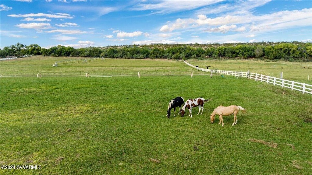 Cornville, Arizona, 86325, United States, 5 Bedrooms Bedrooms, ,2 BathroomsBathrooms,Residential,Forsale,1985622