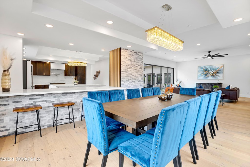 Sedona, Arizona, 86351, United States, 5 Bedrooms Bedrooms, ,5 BathroomsBathrooms,Residential,Forsale,1883876