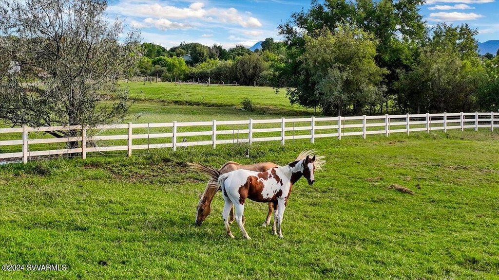 Cornville, Arizona, 86325, United States, 5 Bedrooms Bedrooms, ,2 BathroomsBathrooms,Residential,Forsale,1985622
