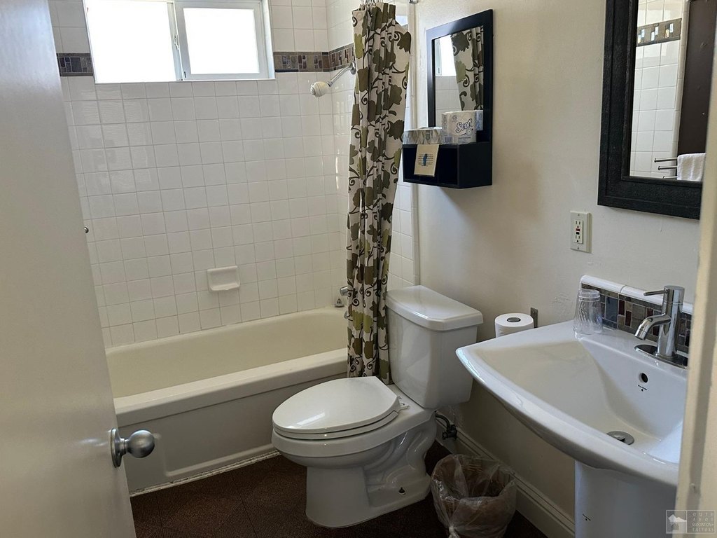 South Lake Tahoe, California, 96150, United States, ,Residential,Forsale,1886435