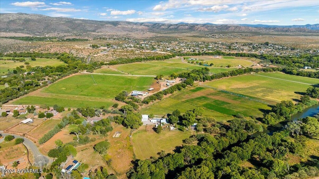 Cornville, Arizona, 86325, United States, 5 Bedrooms Bedrooms, ,2 BathroomsBathrooms,Residential,Forsale,1985622