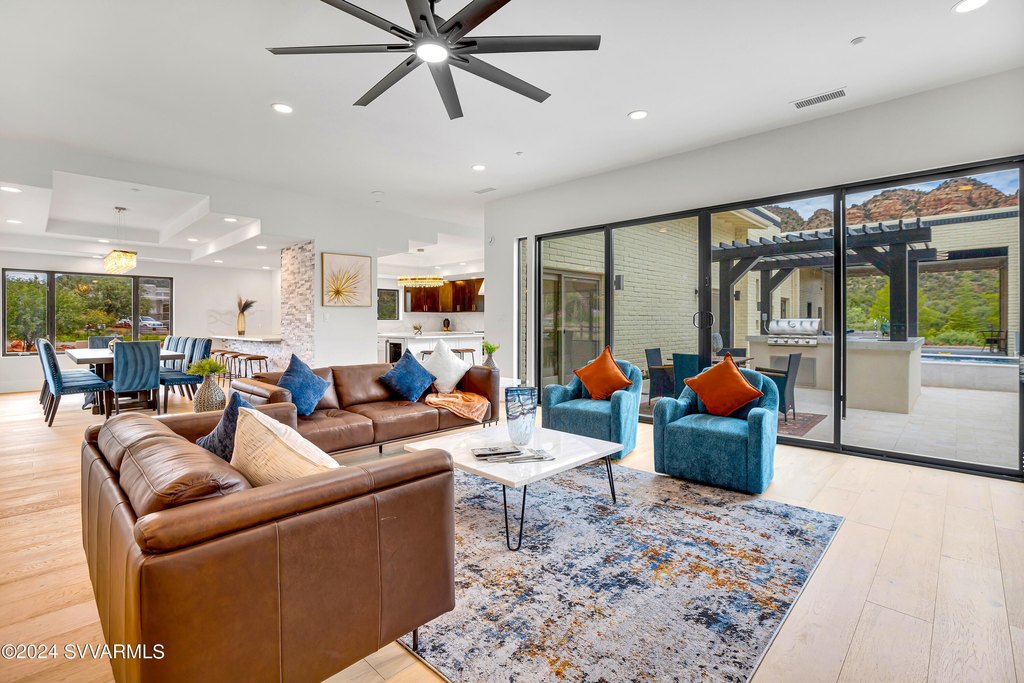 Sedona, Arizona, 86351, United States, 5 Bedrooms Bedrooms, ,5 BathroomsBathrooms,Residential,Forsale,1883876