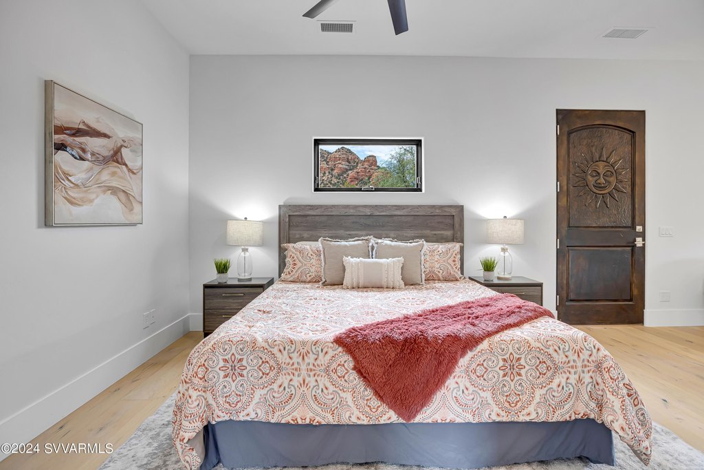 Sedona, Arizona, 86351, United States, 5 Bedrooms Bedrooms, ,5 BathroomsBathrooms,Residential,Forsale,1883876