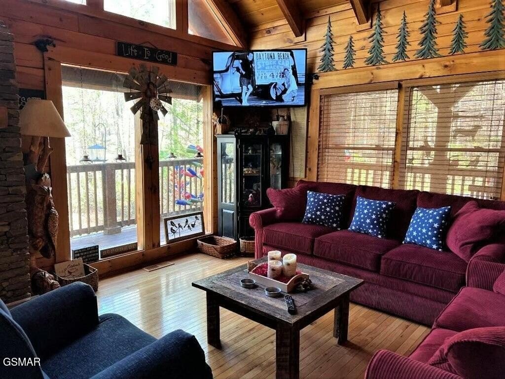 Sevierville, Tennessee, 37862, United States, 2 Bedrooms Bedrooms, ,2 BathroomsBathrooms,Residential,Forsale,1893750