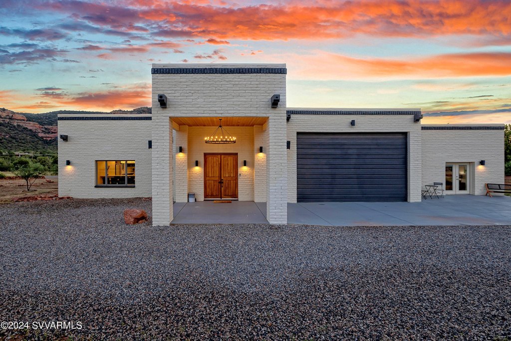 Sedona, Arizona, 86351, United States, 5 Bedrooms Bedrooms, ,5 BathroomsBathrooms,Residential,Forsale,1883876