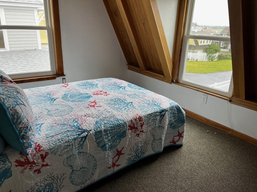 Salisbury, Massachusetts, 01952, United States, 4 Bedrooms Bedrooms, ,1.5 BathroomsBathrooms,Residential,Forsale,2010618