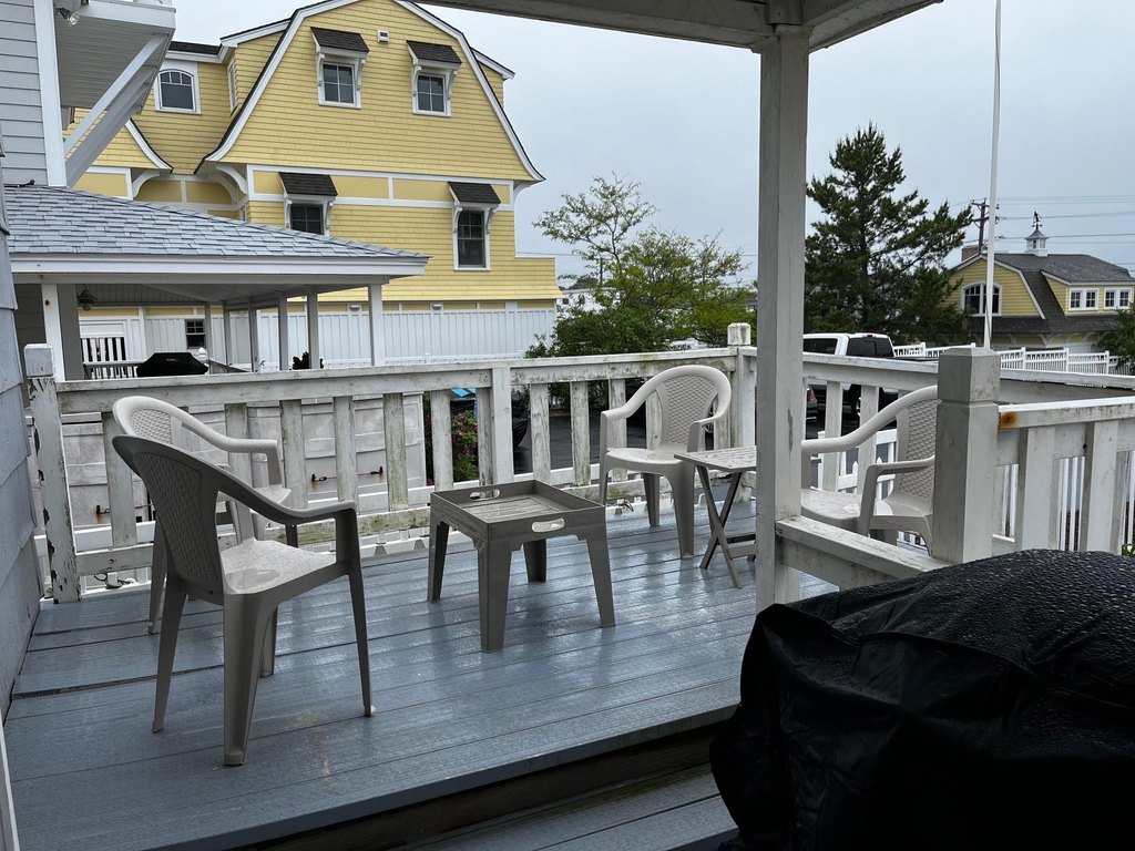 Salisbury, Massachusetts, 01952, United States, 4 Bedrooms Bedrooms, ,1.5 BathroomsBathrooms,Residential,Forsale,2010618